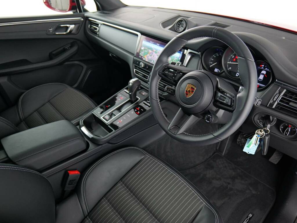 Porsche Macan T Red #4