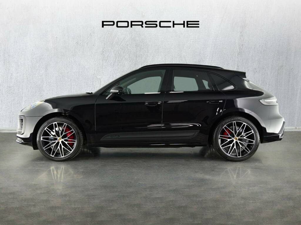Porsche Macan Gts My24 Black #2