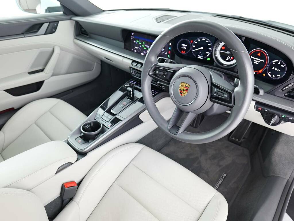 Porsche 911 Carrera  White #4