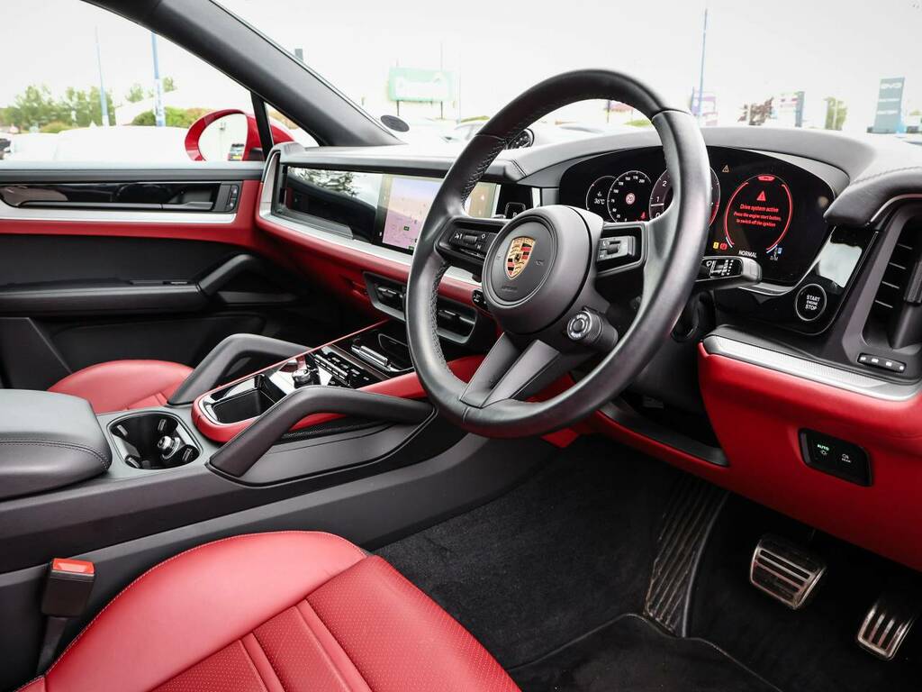 Porsche Cayenne S Coup233 My24  Red #4