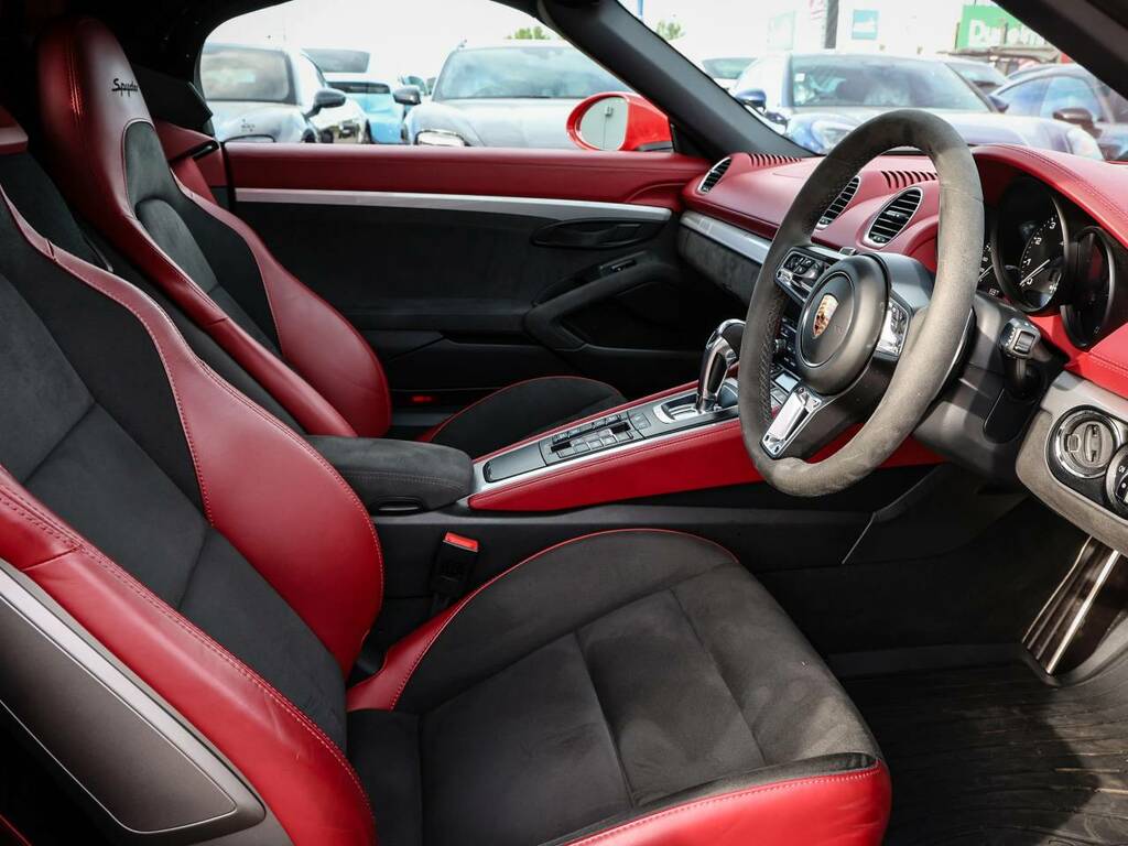 Porsche 718 Spyder My23 Red #5