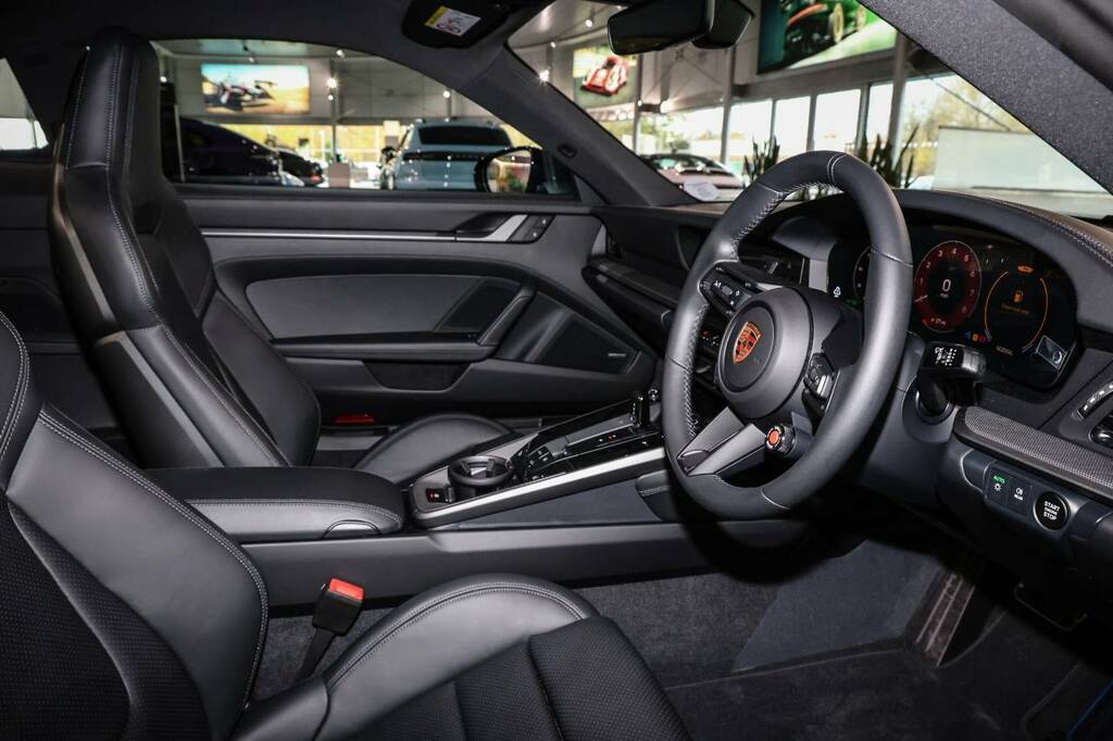 Porsche 911 Carrera S Black #5