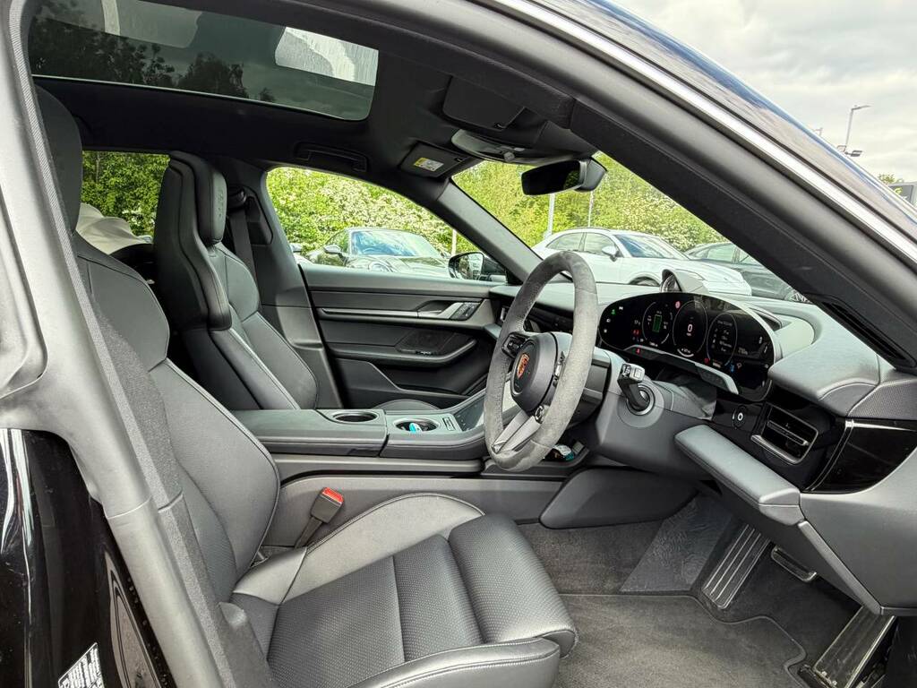 Porsche Taycan 4S Cross Turismo Black #5