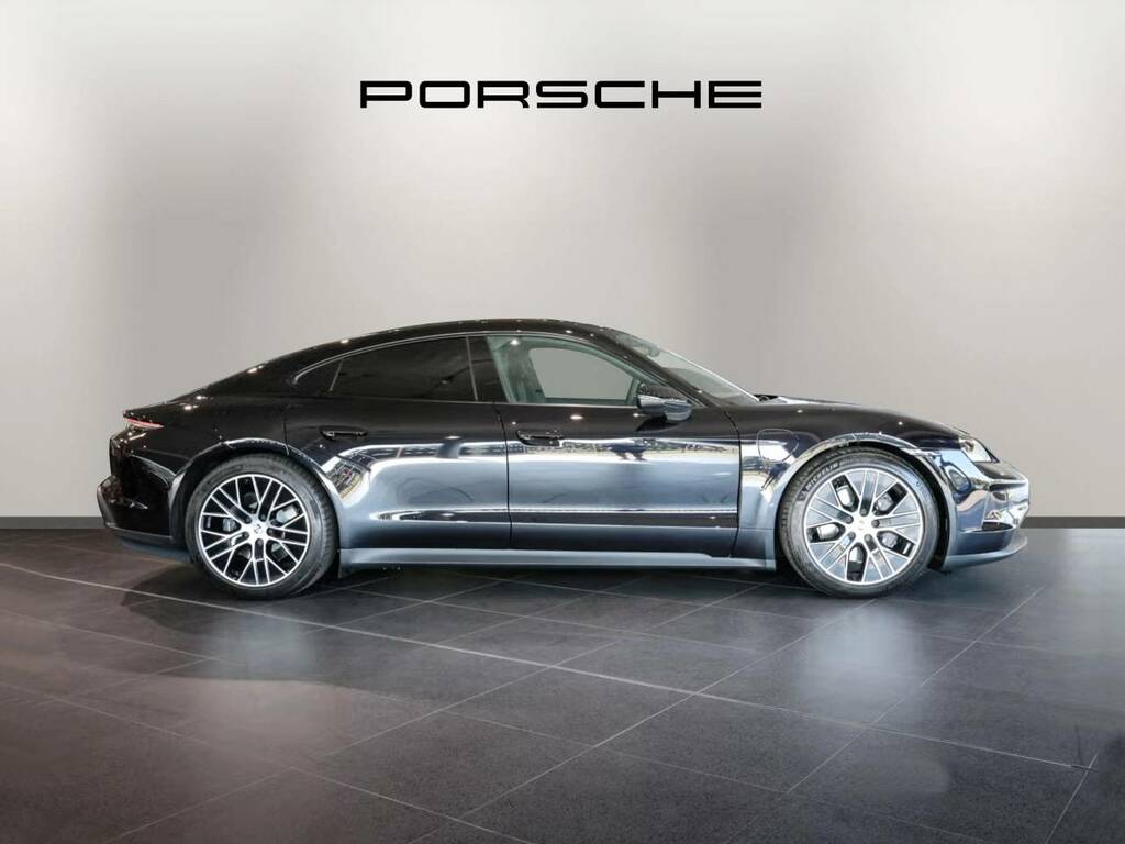 Porsche Taycan Saloon Black #3