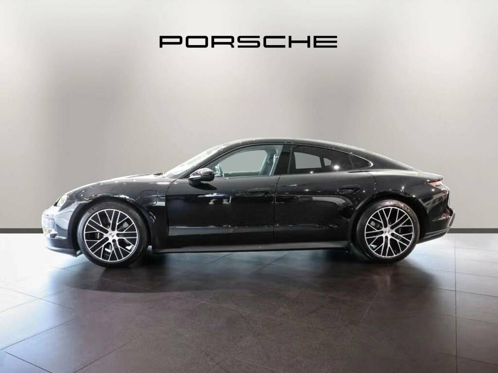 Porsche Taycan Saloon Black #2