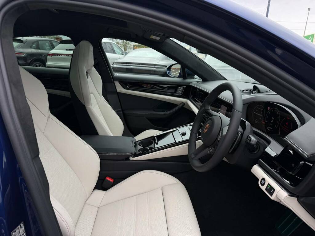 Porsche Panamera 4 E-hybrid Blue #5