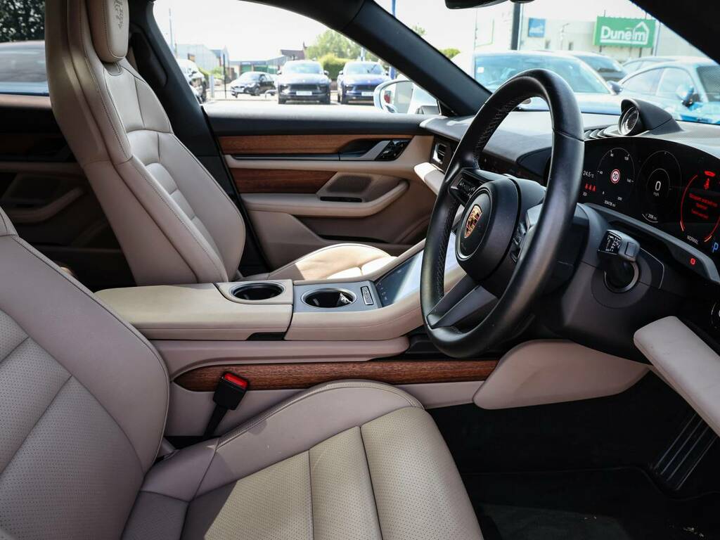 Porsche Taycan 4 Cross Turismo Silver #5