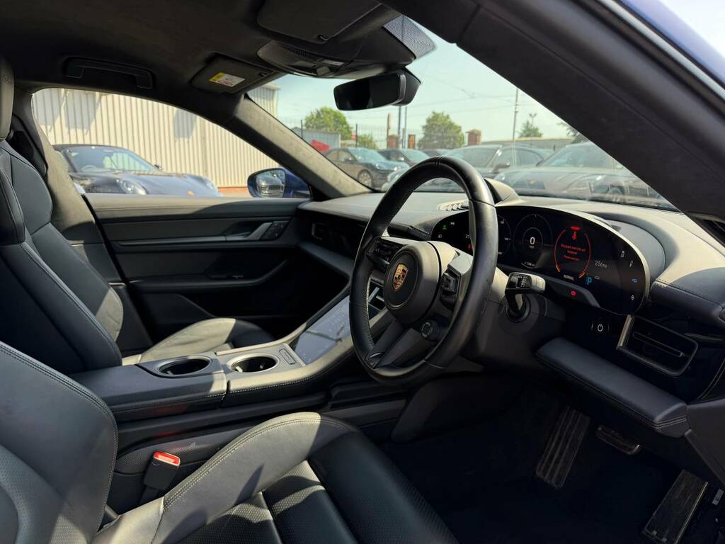 Porsche Taycan Turbo S My23 Blue #4