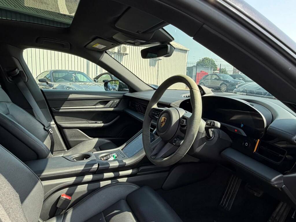 Porsche Taycan 4S My22 Black #4