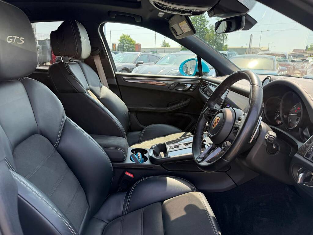 Porsche Macan Gts Blue #5