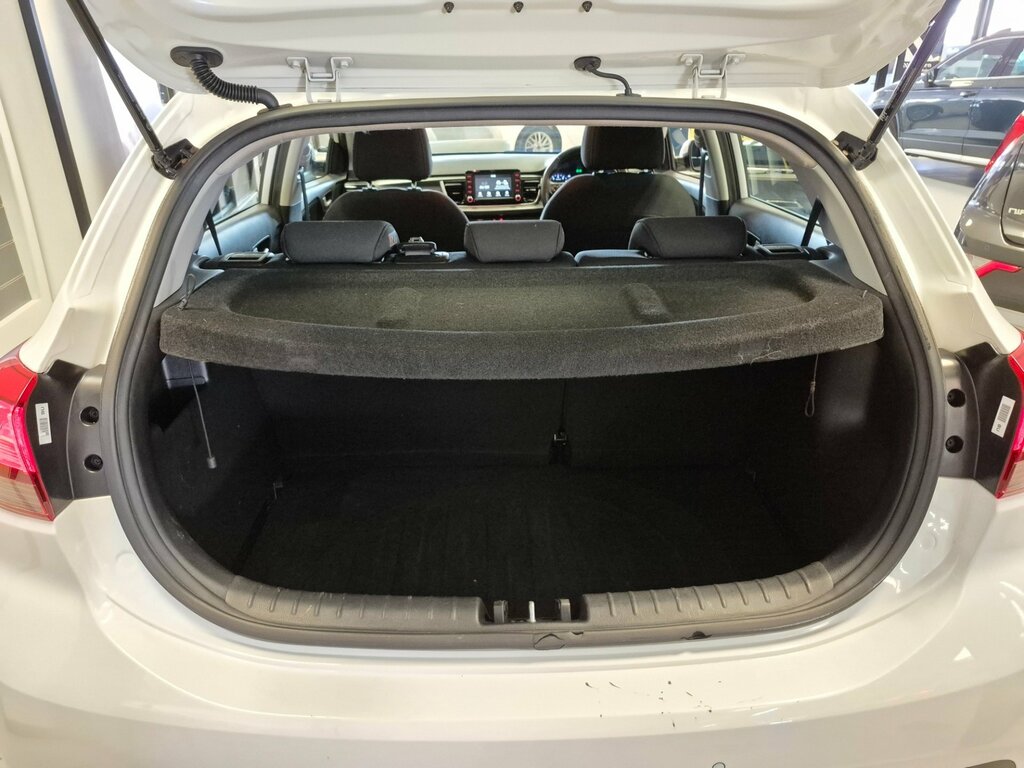 Kia RIO 1.2 1 Isg 83 Bhp. 2020 Model Year-ac-bluetooth White #11