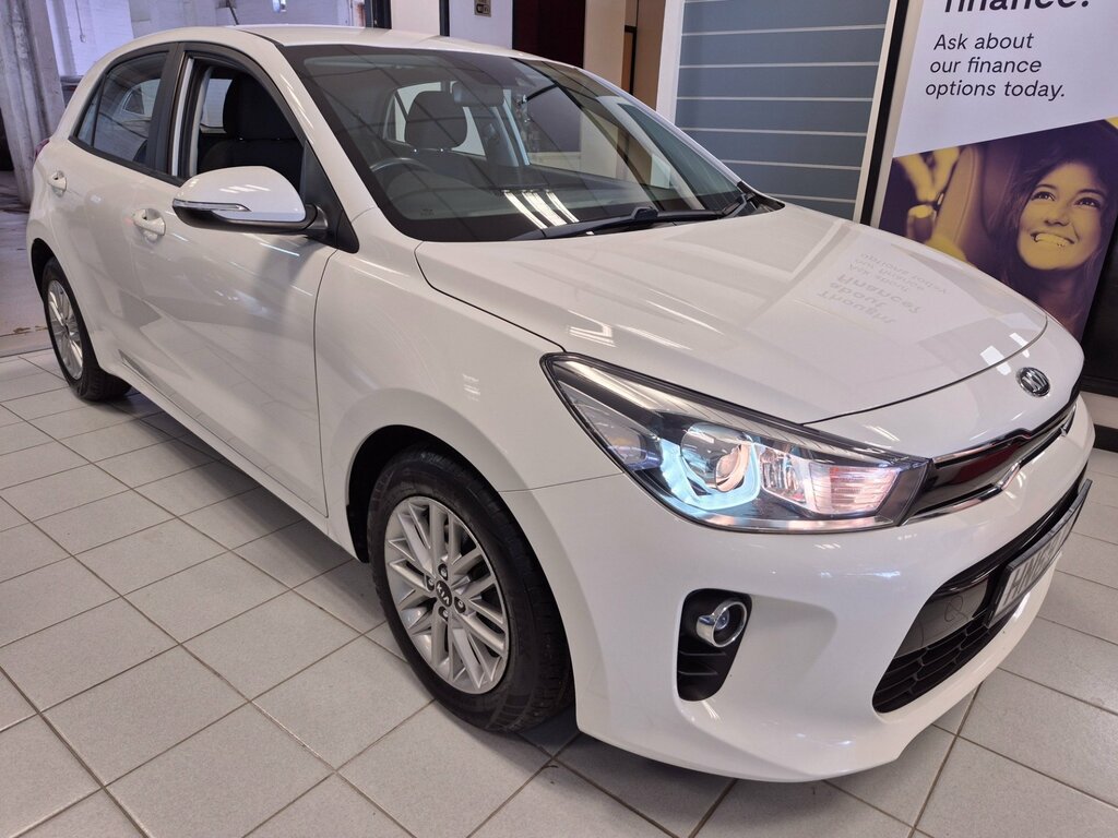 Kia RIO 1.2 1 Isg 83 Bhp. 2020 Model Year-ac-bluetooth White #1