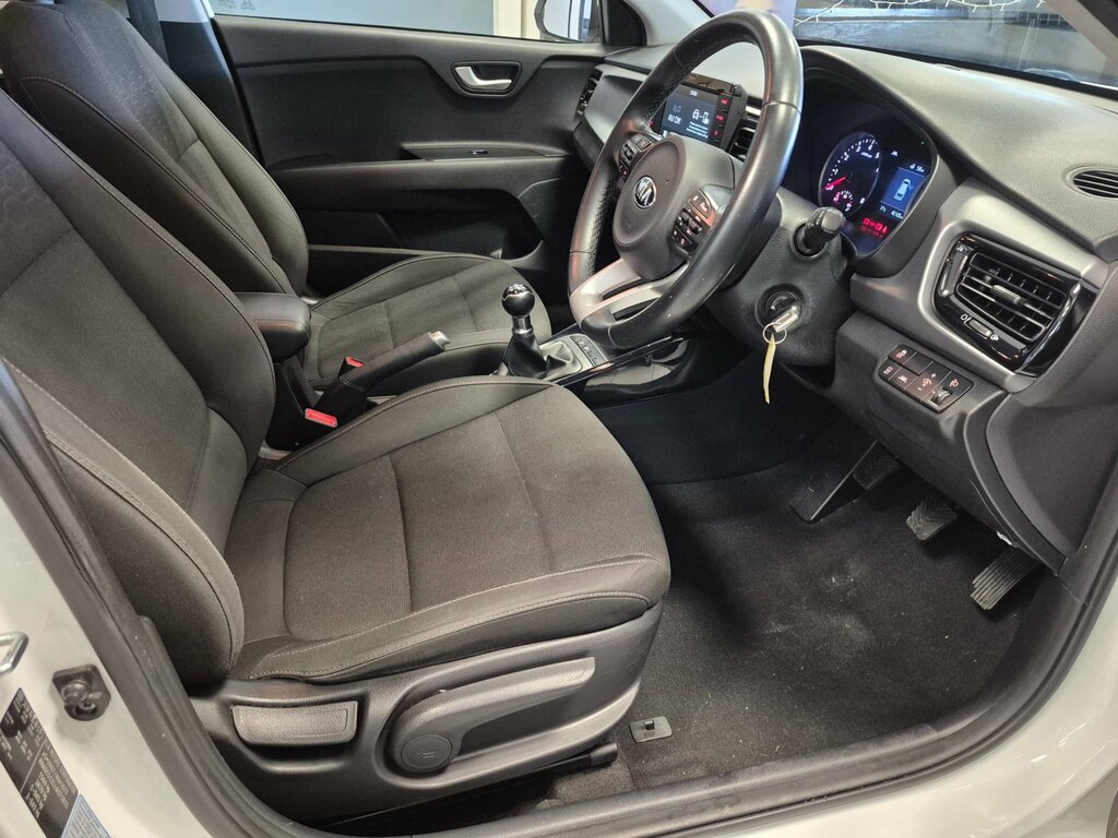 Kia RIO 1.2 1 Isg 83 Bhp. 2020 Model Year-ac-bluetooth White #14