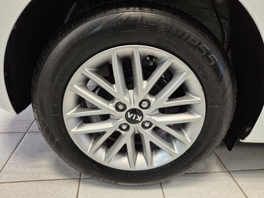 Kia RIO 1.2 1 Isg 83 Bhp. 2020 Model Year-ac-bluetooth White #8