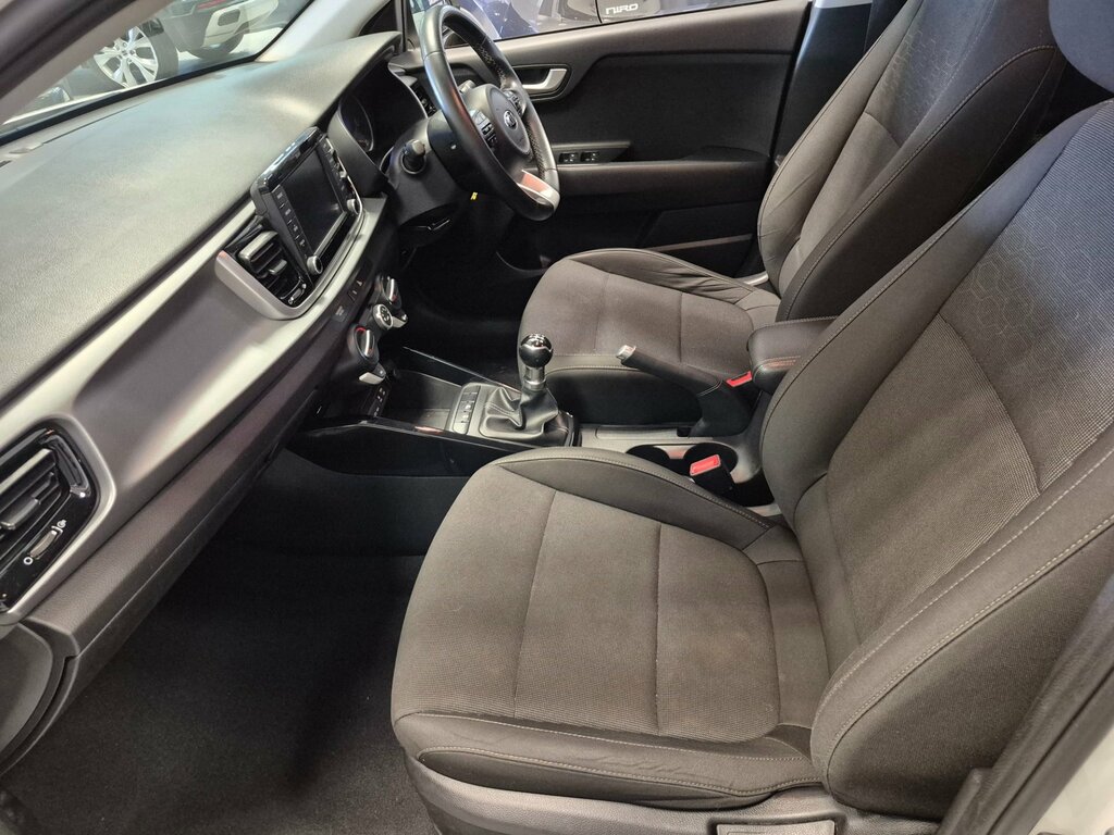Kia RIO 1.2 1 Isg 83 Bhp. 2020 Model Year-ac-bluetooth White #24