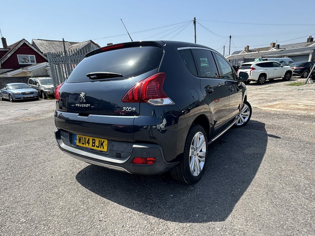 Peugeot 3008 Active White #12