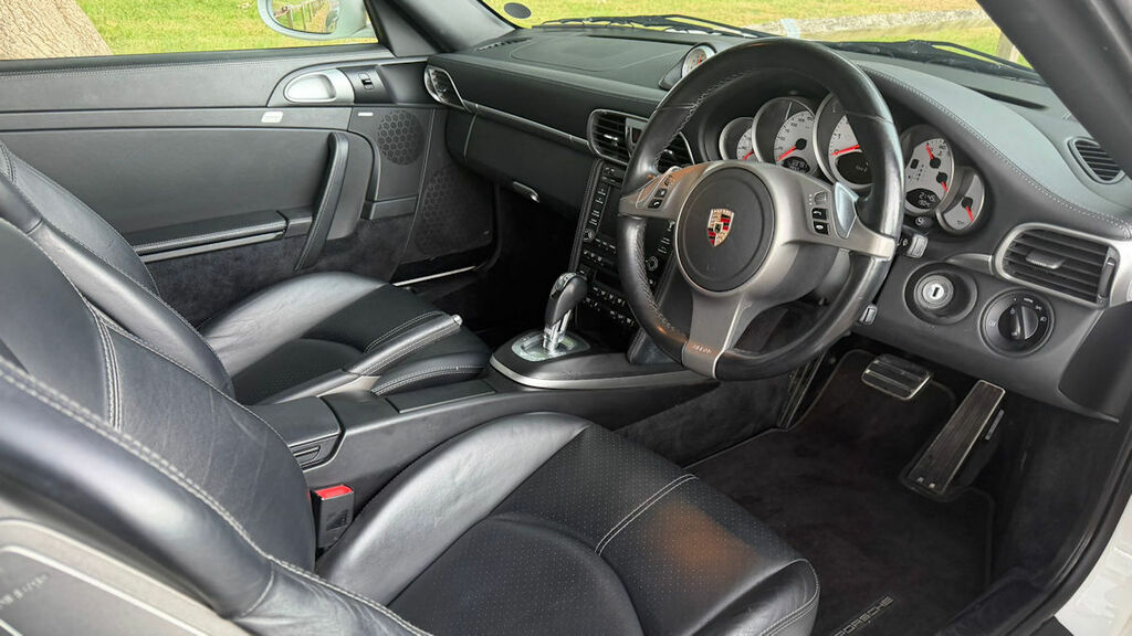 Porsche 911 3.6L 997 Carrera Black #7