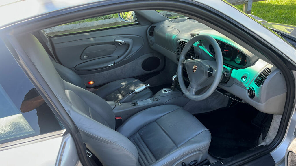 Porsche 911 996 Carrera 4 S Coupe Silver #7
