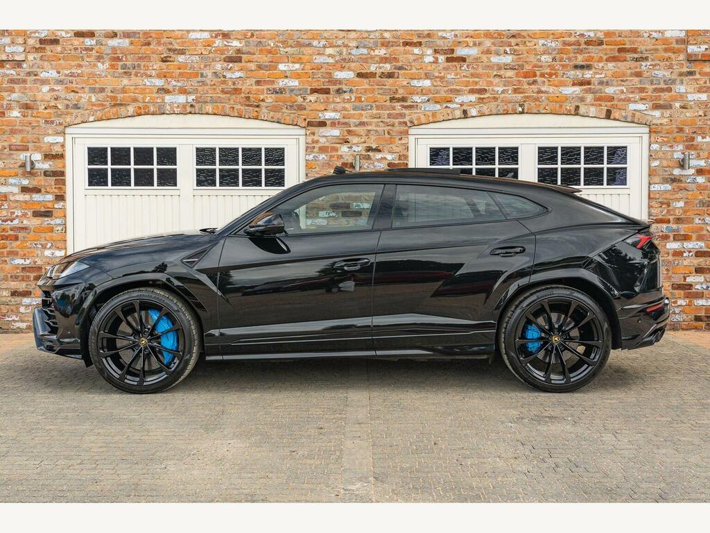 Lamborghini Urus Estate Grey #8