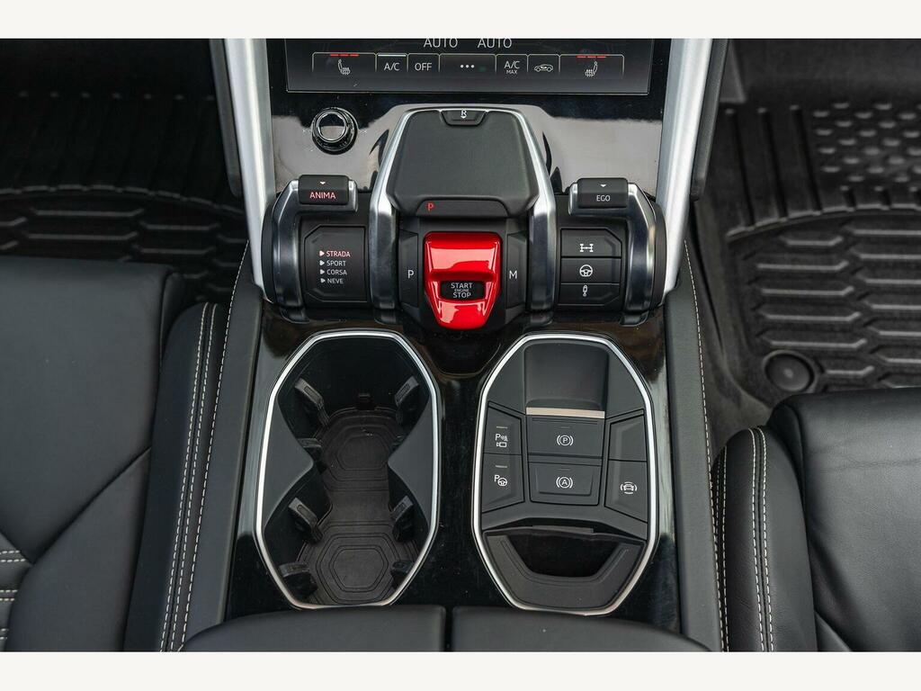 Lamborghini Urus Estate Grey #52
