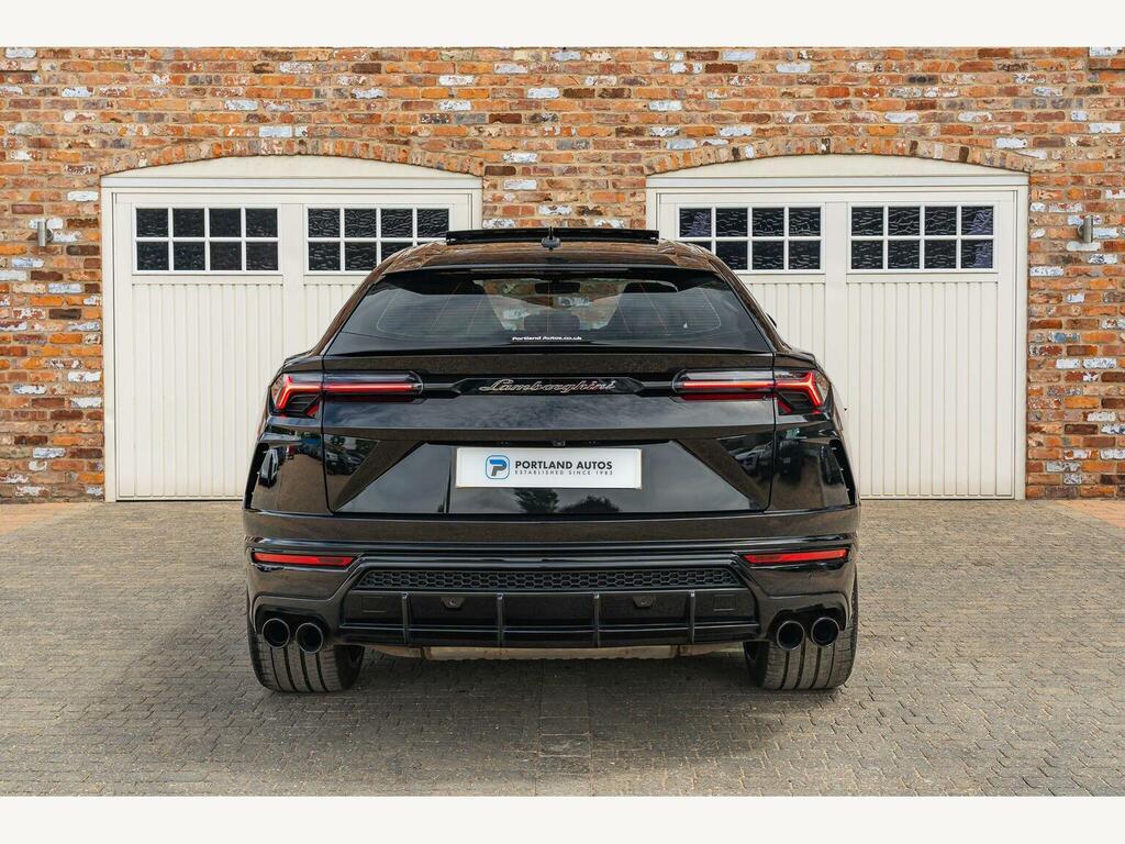 Lamborghini Urus Estate Grey #11