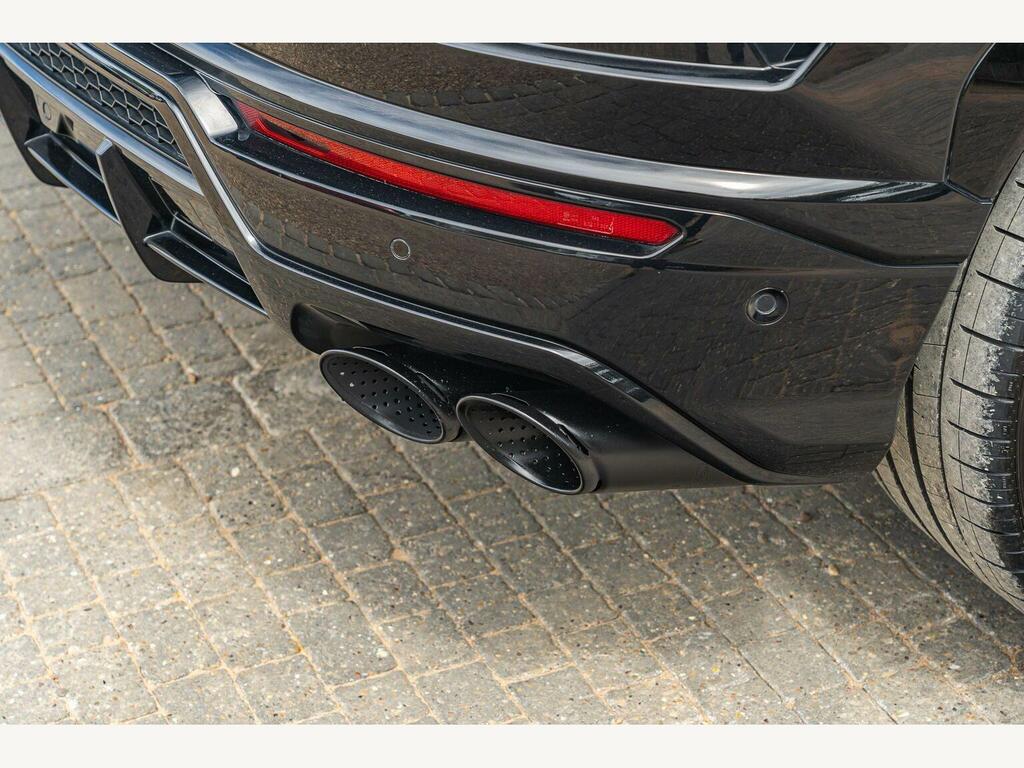 Lamborghini Urus Estate Grey #15