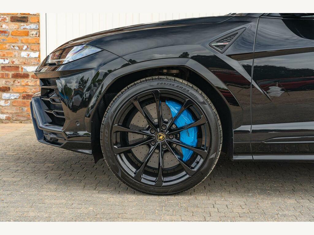 Lamborghini Urus Estate Grey #9