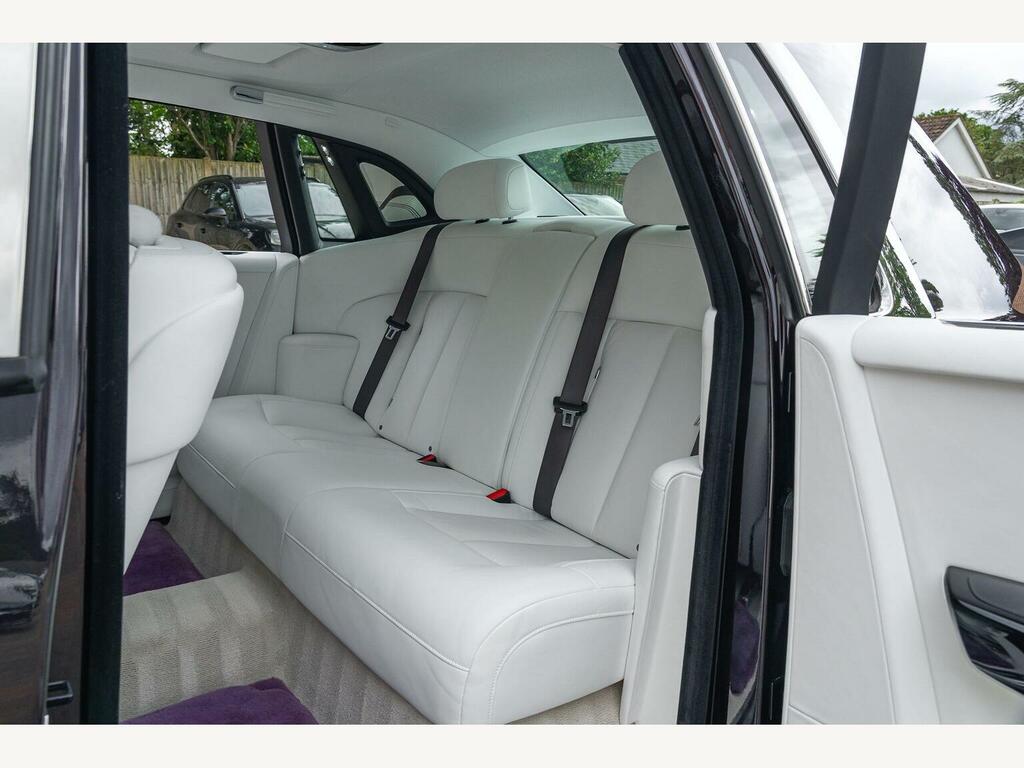 Rolls-Royce Phantom V12 Purple #30