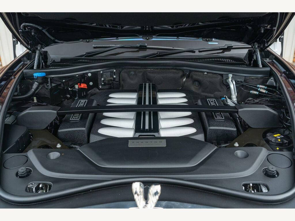 Rolls-Royce Phantom V12 Purple #9