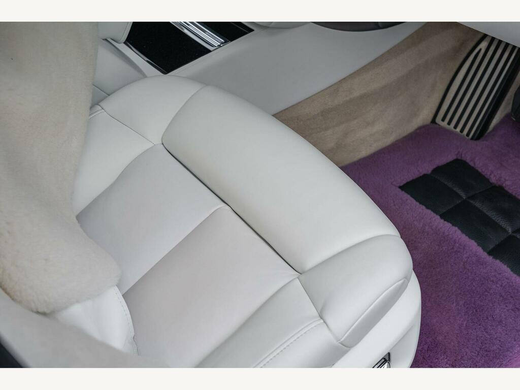 Rolls-Royce Phantom V12 Purple #46