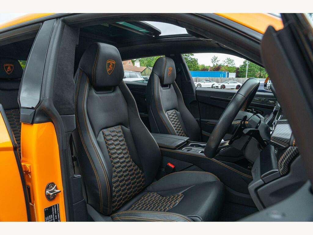 Lamborghini Urus V8 #23