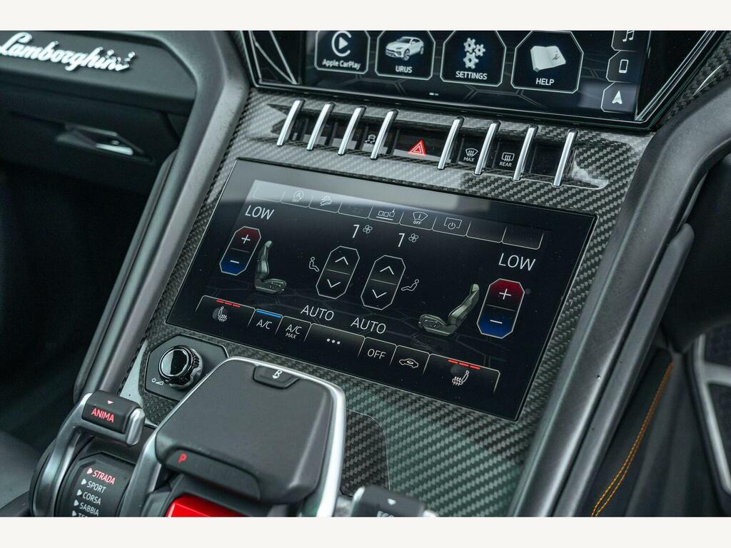 Lamborghini Urus V8 #52