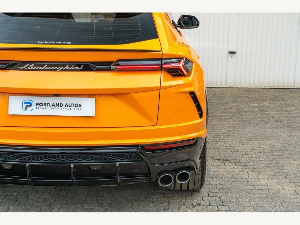 Lamborghini Urus V8 #16