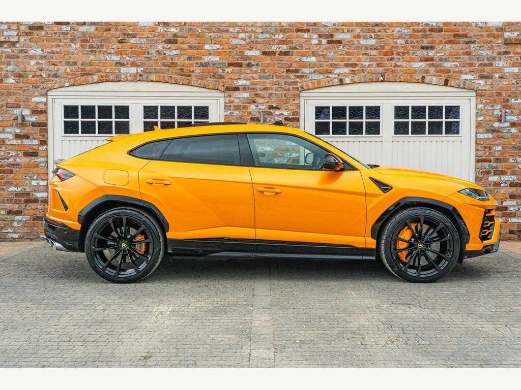 Lamborghini Urus V8 #19
