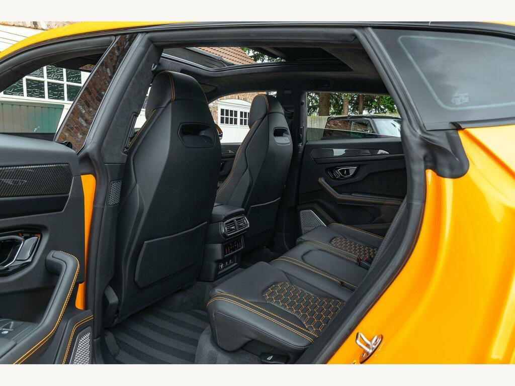 Lamborghini Urus V8 #27