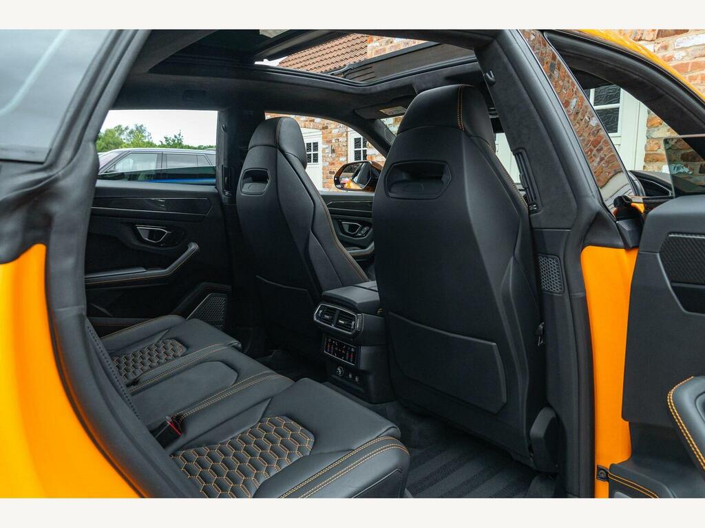 Lamborghini Urus V8 #26