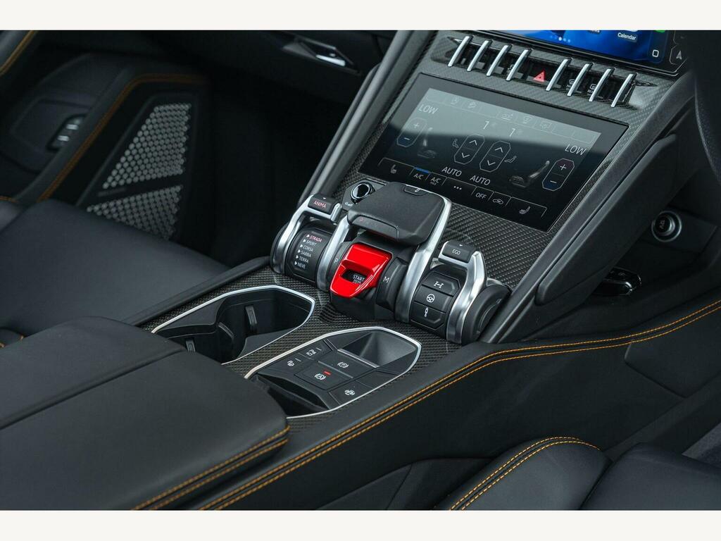 Lamborghini Urus V8 #41