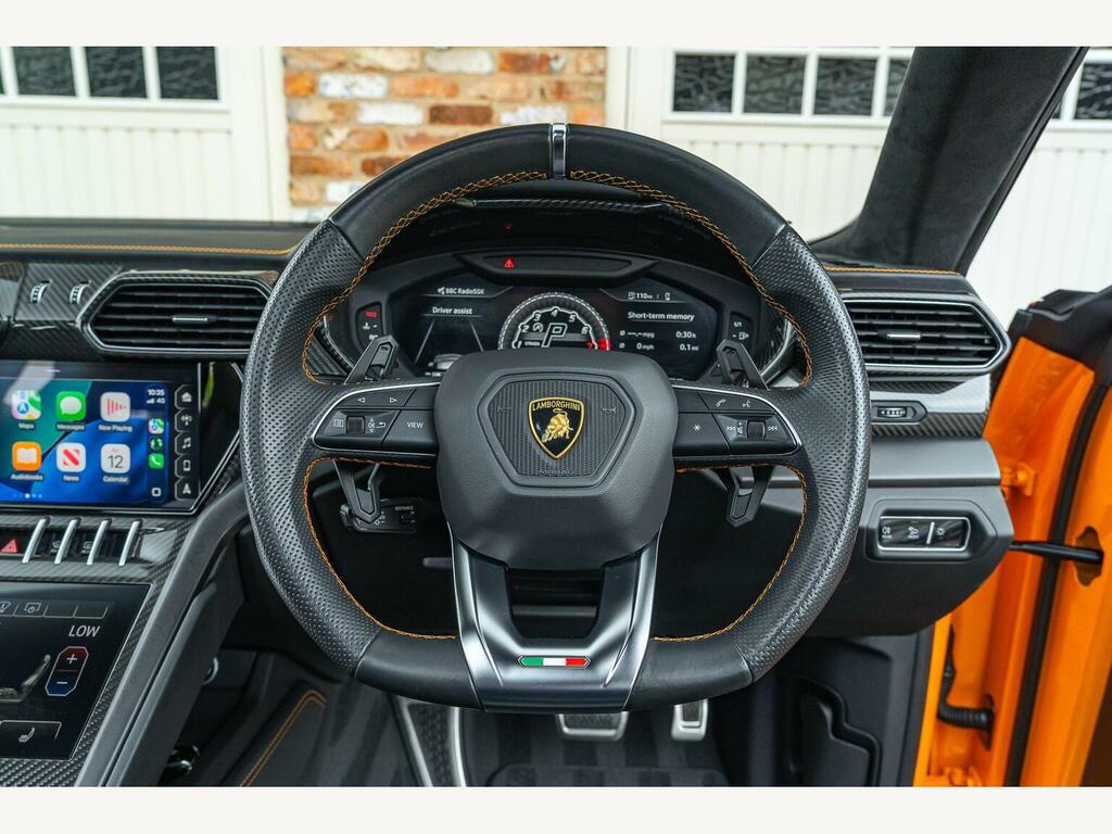 Lamborghini Urus V8 #42