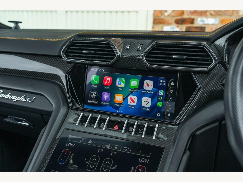 Lamborghini Urus V8 #47