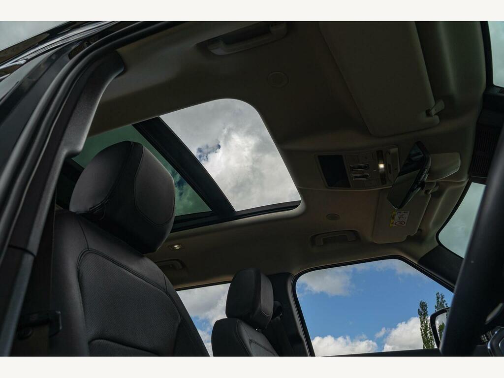 Land Rover Defender 110 2.0 P400e 15.4Kwh Xs Edition 4Wd Euro 6 Ss Black #3