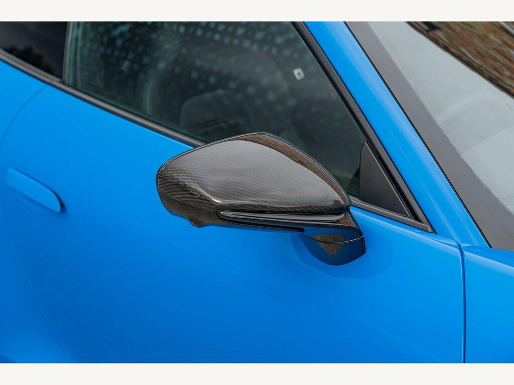 Porsche 911 Carrera 4 Gts Green #19