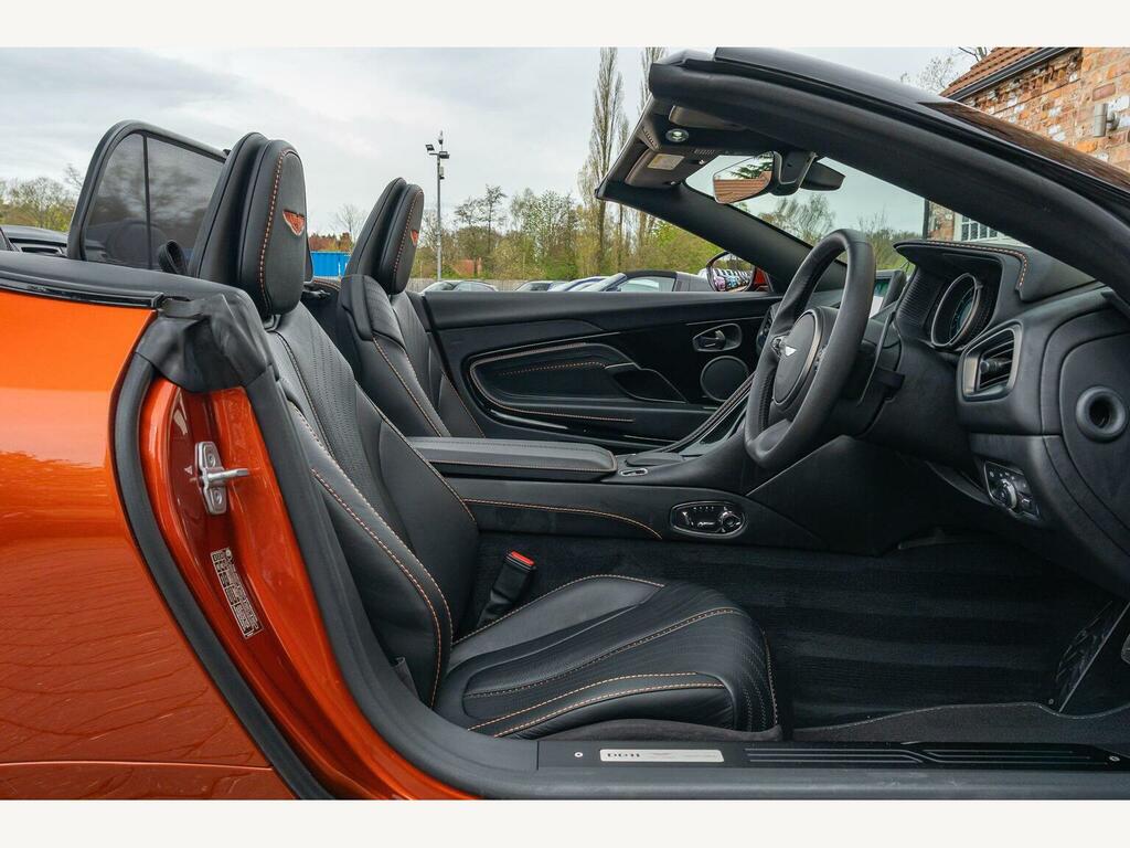 Aston Martin DB11 V8 Volante Silver #17