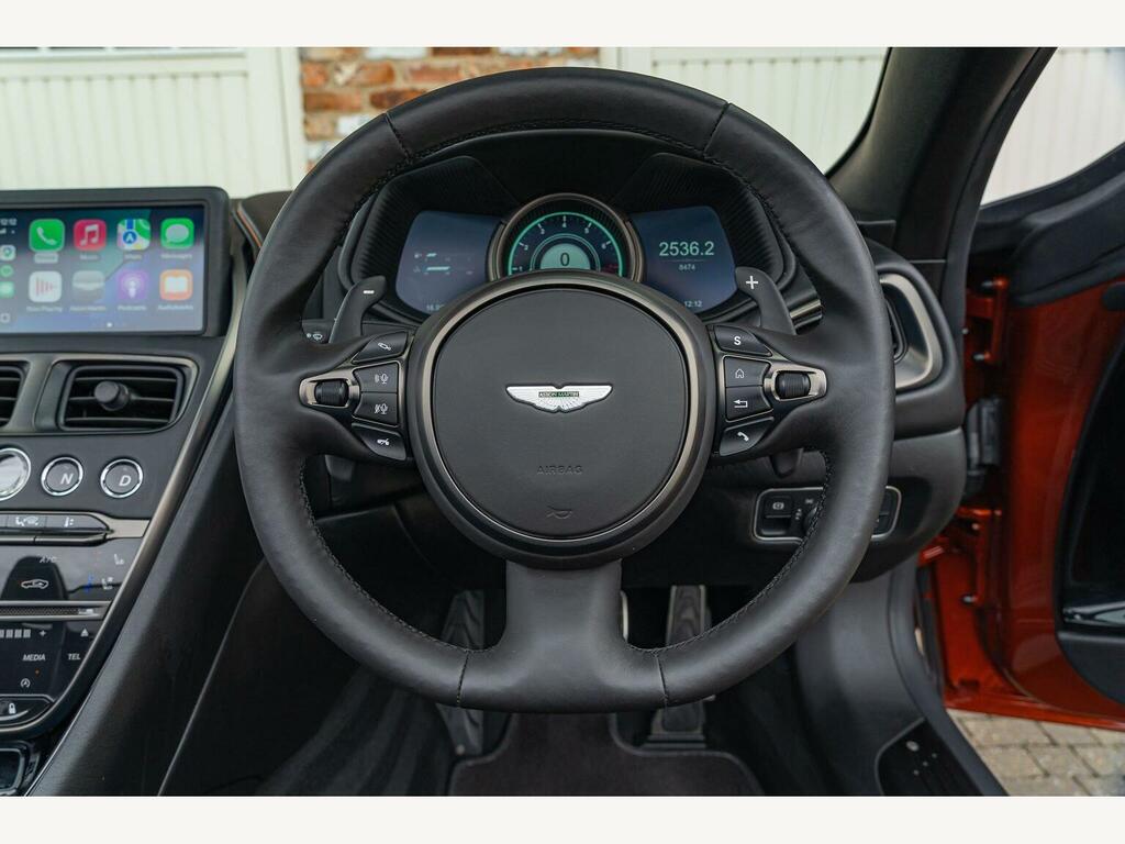Aston Martin DB11 V8 Volante Silver #29
