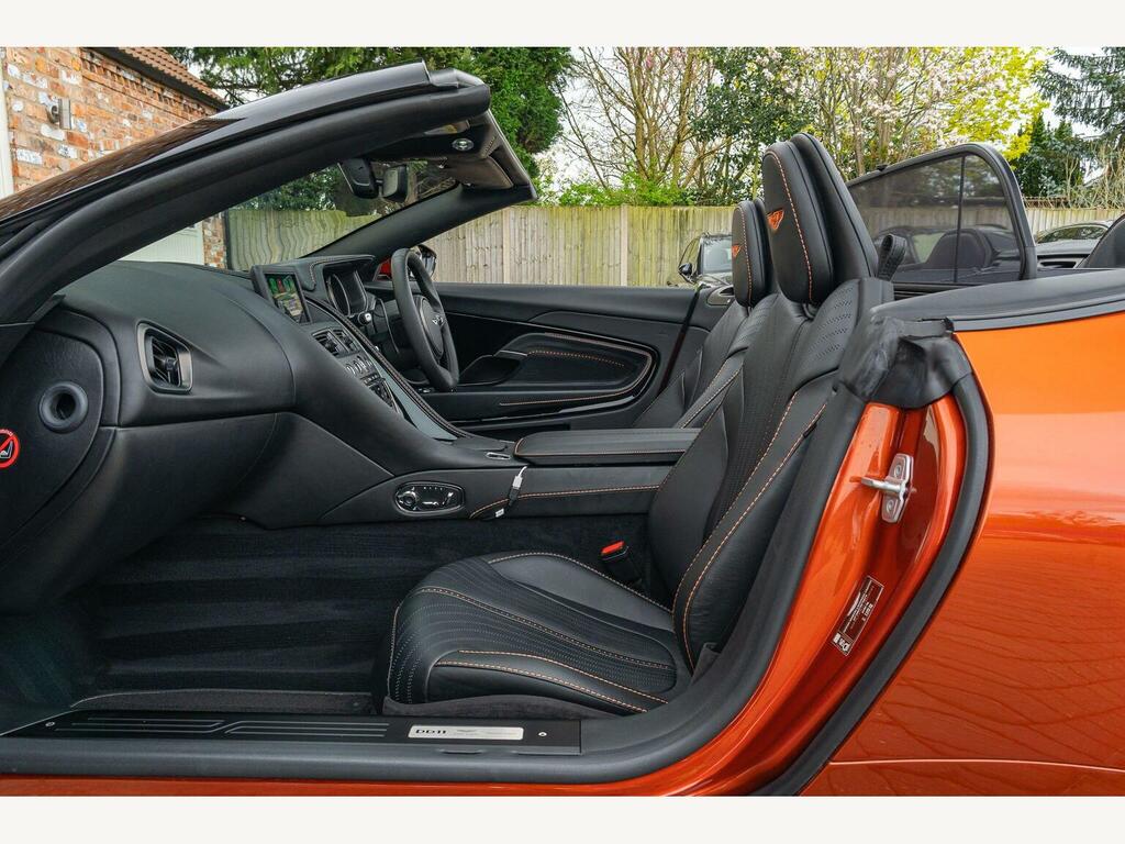 Aston Martin DB11 V8 Volante Silver #20