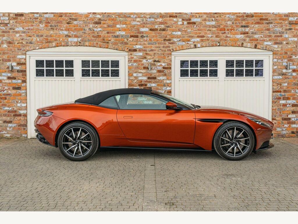 Aston Martin DB11 V8 Volante Silver #12