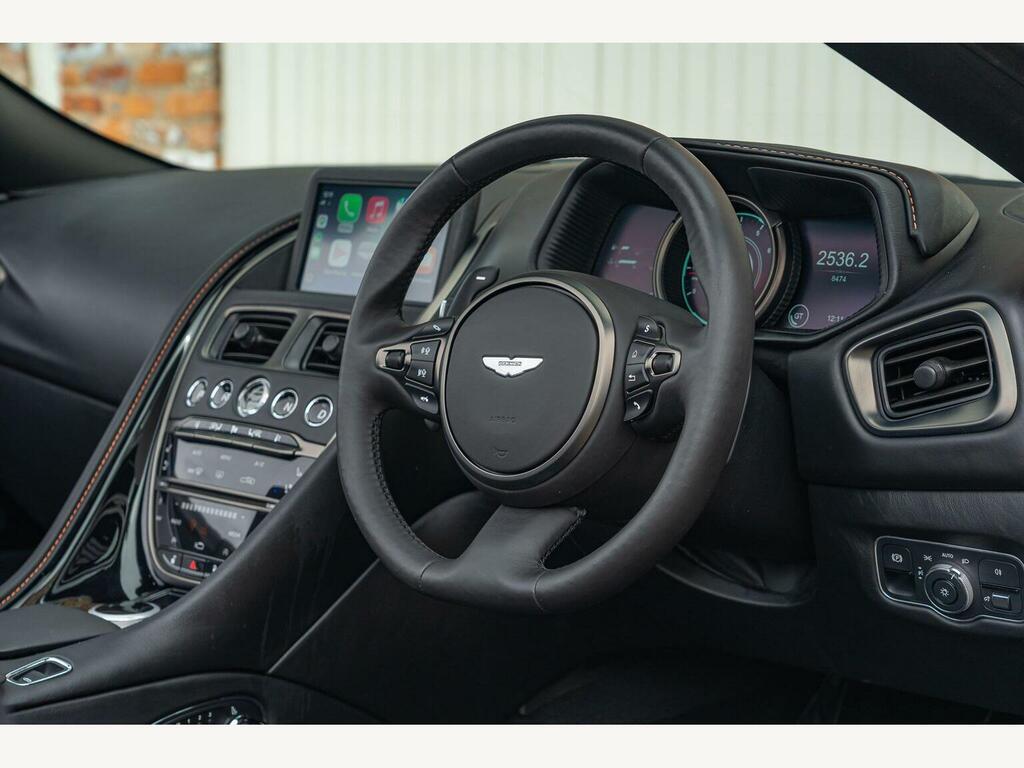 Aston Martin DB11 V8 Volante Silver #27