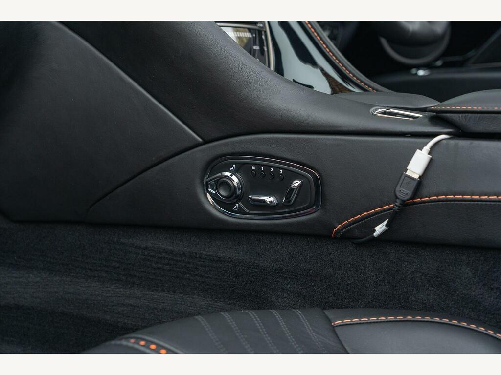 Aston Martin DB11 V8 Volante Silver #23
