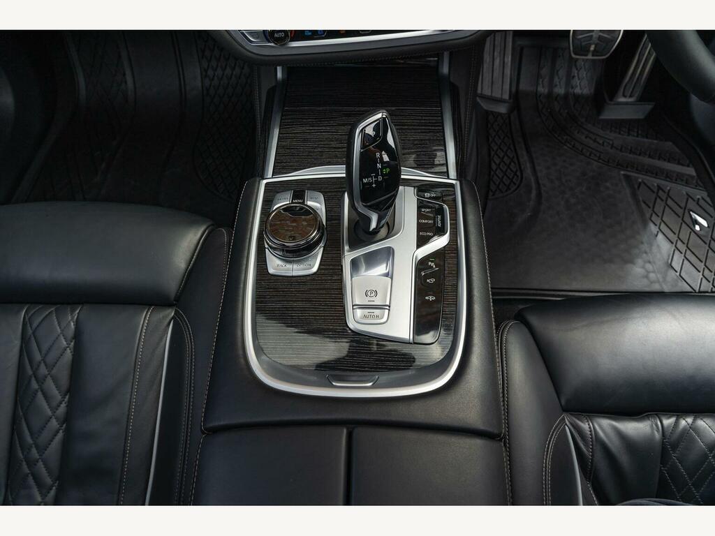 BMW 7 Series 730D Mht M Sport Grey #38