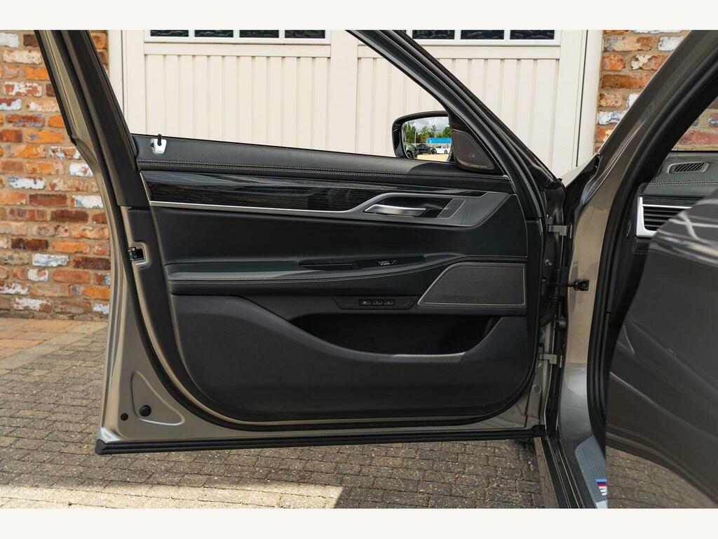 BMW 7 Series 730D Mht M Sport Grey #29