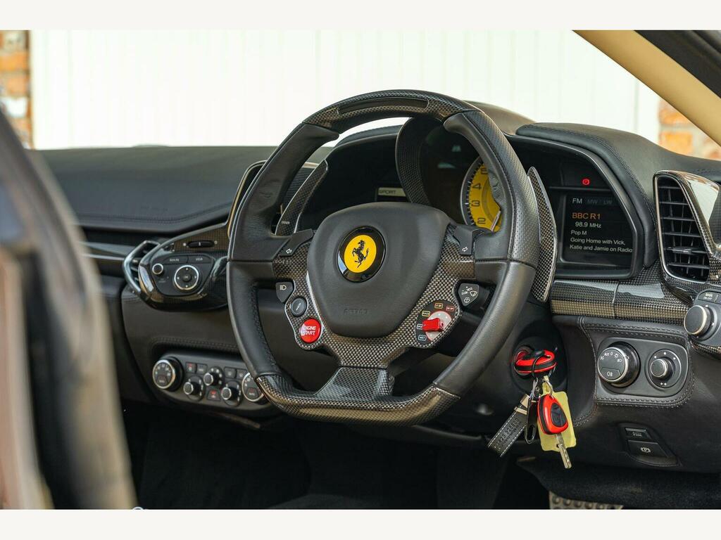 Ferrari 458 4.5 Italia Coupe F1 Dct Euro 5 570 Bhp Red #31